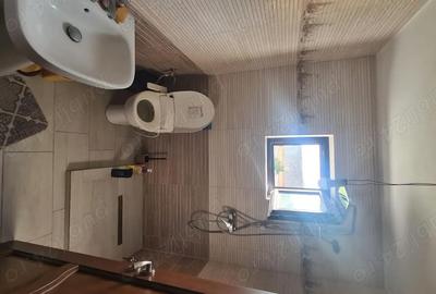 Casă cu 2 camere cu Teren 562 Mp în Central - 2