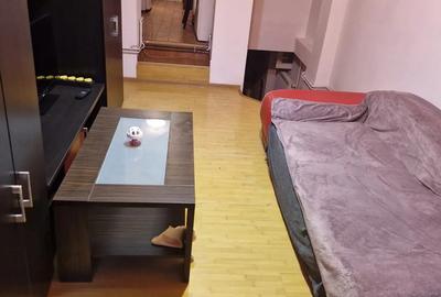 1 camera Sagului 250 euro - 2