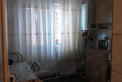 Vand apartament 2 camere etaj 4 - 6