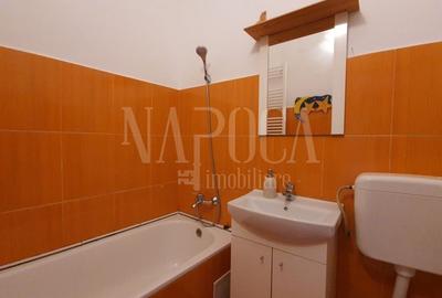 Apartament cu 3 camere semidecomandat în Central - 2