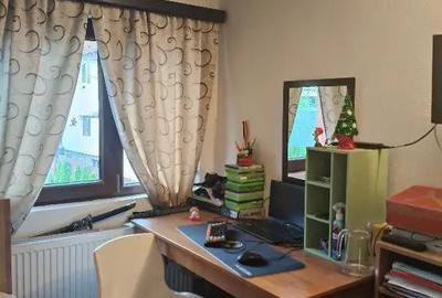 Apartament cu 3 camere decomandat în Poiana Țapului - 3