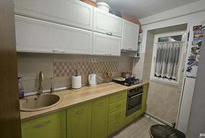 Micro 38 3 camere semidecomandat - 2