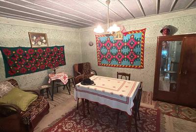 Casă cu 3 camere decomandat în Fințești - 7