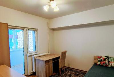 Apartament cu 4 camere decomandat în 1 Mai - 2