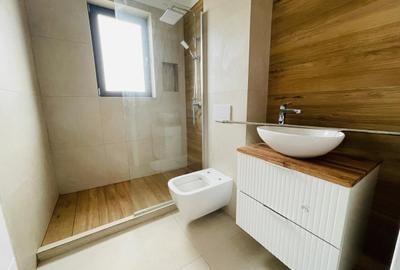 Casă cu 4 camere cu Teren 400 Mp în Țegheș - 1