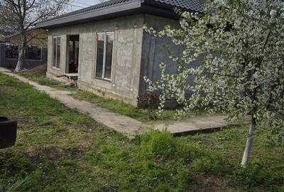 Casă cu 2 camere în Alexeni - 8