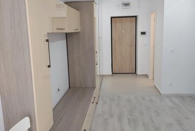 Garsonieră decomandată în Titan - 2