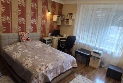 Casa spatioasa cu piscina, crama si teren generos – zona Aurel Vlaicu - 14