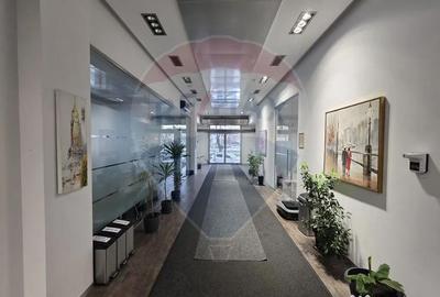 Spațiu comercial, de 8,706 mp, în 13 Septembrie