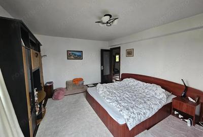 Casa 300mp utili- teren 550mp Sector 4 - Luica Giurgiului Piata Resita - 11