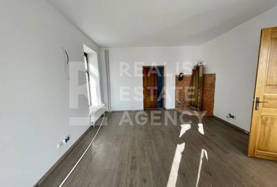 De vânzare – Clădire impresionantă, 11 camere, 9 dormitoare, Păcurari - 20