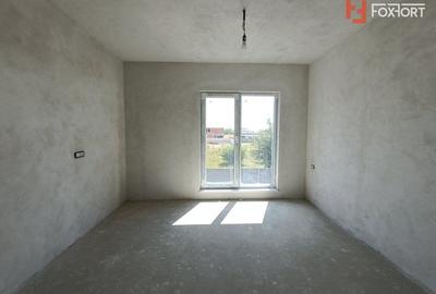 Duplex de vanzare cu 4 camere si teren de 290 mp - Giroc - 7