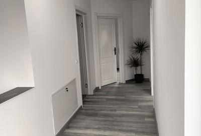 Casă cu 4 camere în Săcueni - 2