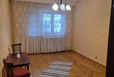 Apartament cu 3 camere decomandat în Central - 1