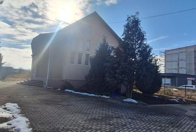 Casă cu 5 camere cu Teren 3100 Mp în Sud - 3