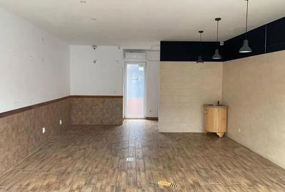 Spațiu comercial, de 42 mp, în 7 Noiembrie - 3