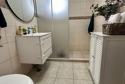Apartament cu 3 camere semidecomandat, mobilat în Central - 16