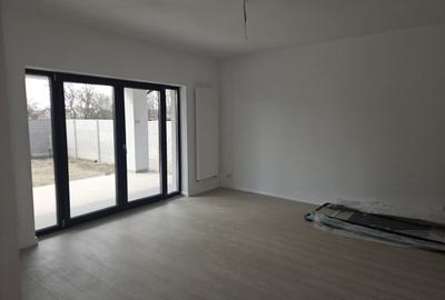 Casă individuală cu 4 camere cu Canalizare în Domnești - 3