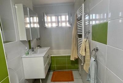 Apartament cu 3 camere decomandat în Central - 9