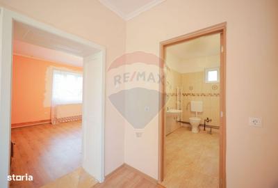 Casă cu 4 camere cu Teren 2440 Mp în Oșorhei - 3