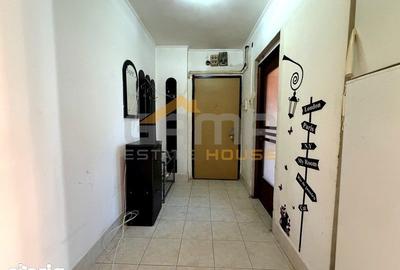Apartament cu 3 camere semidecomandat în Central - 11