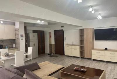 Apartament de inchiriat, cu 3 camere, 90 mp, zona Universitate