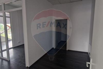 Birou, de 182 mp, în Central - 6