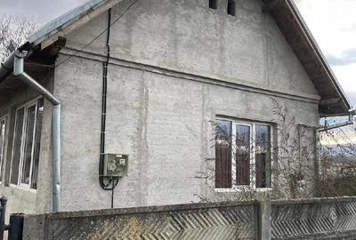 Casă cu 3 camere cu Teren 2700 Mp în Central - 4