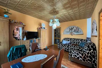 Apartament cu 3 camere semidecomandat în Central - 3