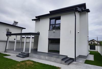 FARA COMISIOANE in Mogosoaia casa regim P+1+M gata finisata utilitati curent 380 - 3