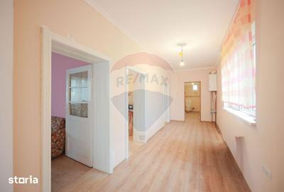 Casă cu 4 camere cu Teren 2440 Mp în Oșorhei - 6
