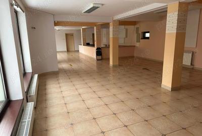 De inchiriat spatiu comercial si birou - 1