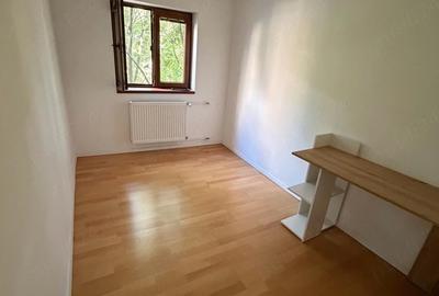 Apartament cu 3 camere decomandat în Lipovei - 4