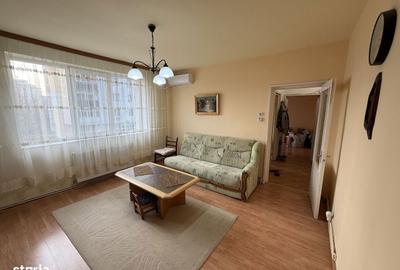 Apartament cu 3 camere decomandat, mobilat în Central - 16