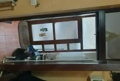 Casă cu 2 camere cu Teren 220 Mp în Muncii - 3