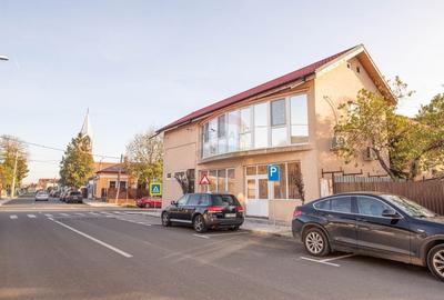 Casa Vila cu 4 camere de vanzare, 157 mp, comercial, birou, central - 3