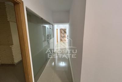 Spațiu comercial, de 360 mp, în Neptun - 12