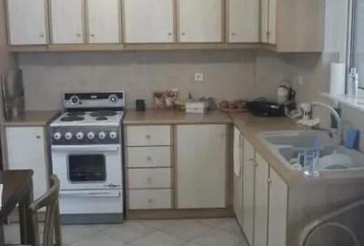 Apartament cu 2 camere decomandat în Berceni