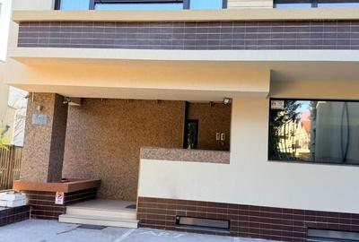 Apartament cu 3 camere decomandat, mobilat în Central - 14