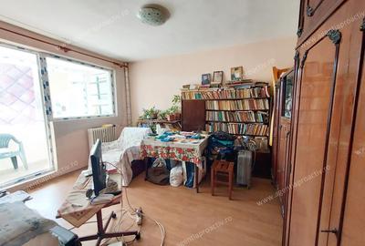 Apartament cu 2 camere decomandate, Cartier Micro 20, etaj 6! - 3