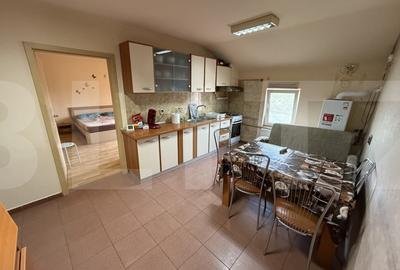 Apartament de vanzare, cu 4 camere, 68 mp, zona Modern - 2