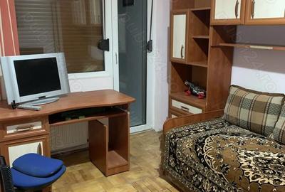 Apartament cu 3 camere decomandat în Sud - 4
