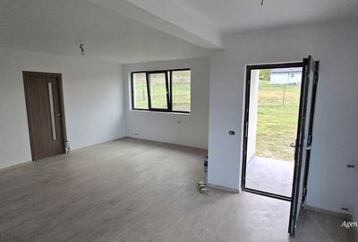 Casă cu 5 camere cu Teren 1000 Mp în Mihai Eminescu - 13