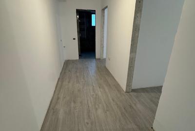 Apartament cu 3 camere decomandat în Energia - 5