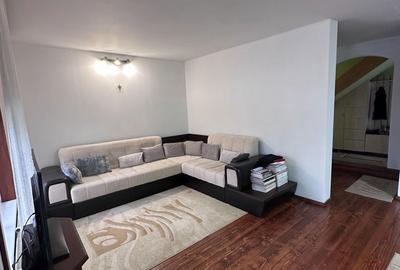 Casă cu 4 camere cu Teren 1640 Mp în Groși - 7