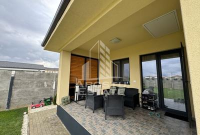 Duplex mobilat și utilat, pe parter cu 3 camere, 2 bai si pivnita - 25