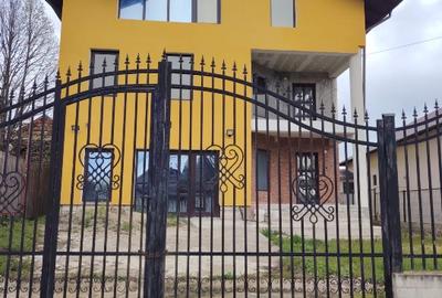 Casă individuală cu 3 camere cu Teren 1000 Mp în Răzvad - 1