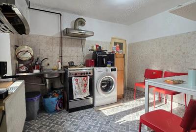 Casă cu 4 camere cu Teren 190 Mp în Giurgiului - 2