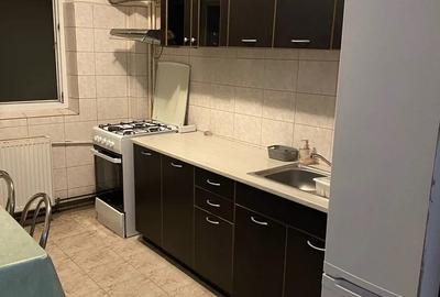 Inchiriez apartament 3 camere Aparatorii Patriei - 2