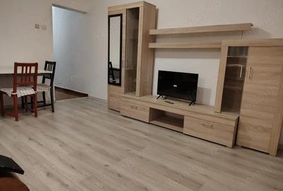 Eroii Revolutiei, doua minute metrou - 1